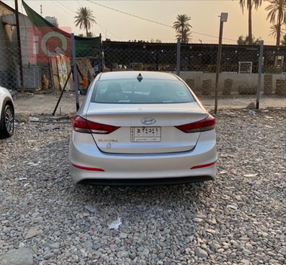 هيونداي النترا